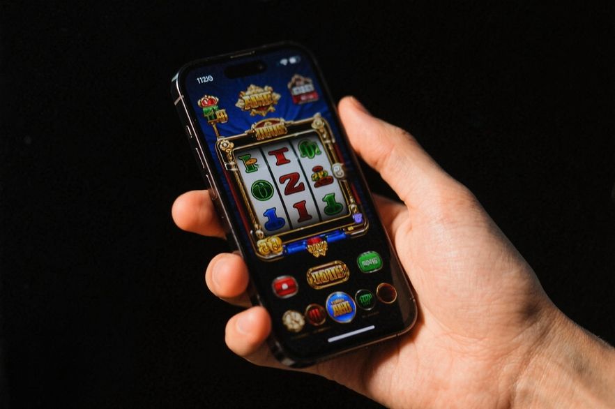 Why Live Casino Games Became Mainstream